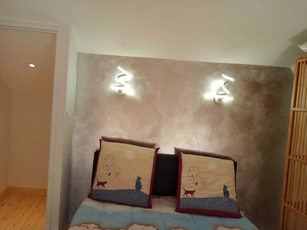chambre parentale avec lit double - gite 3 étoiles au fil de la vallée dans les Gorges de l'Allier en Auvergne